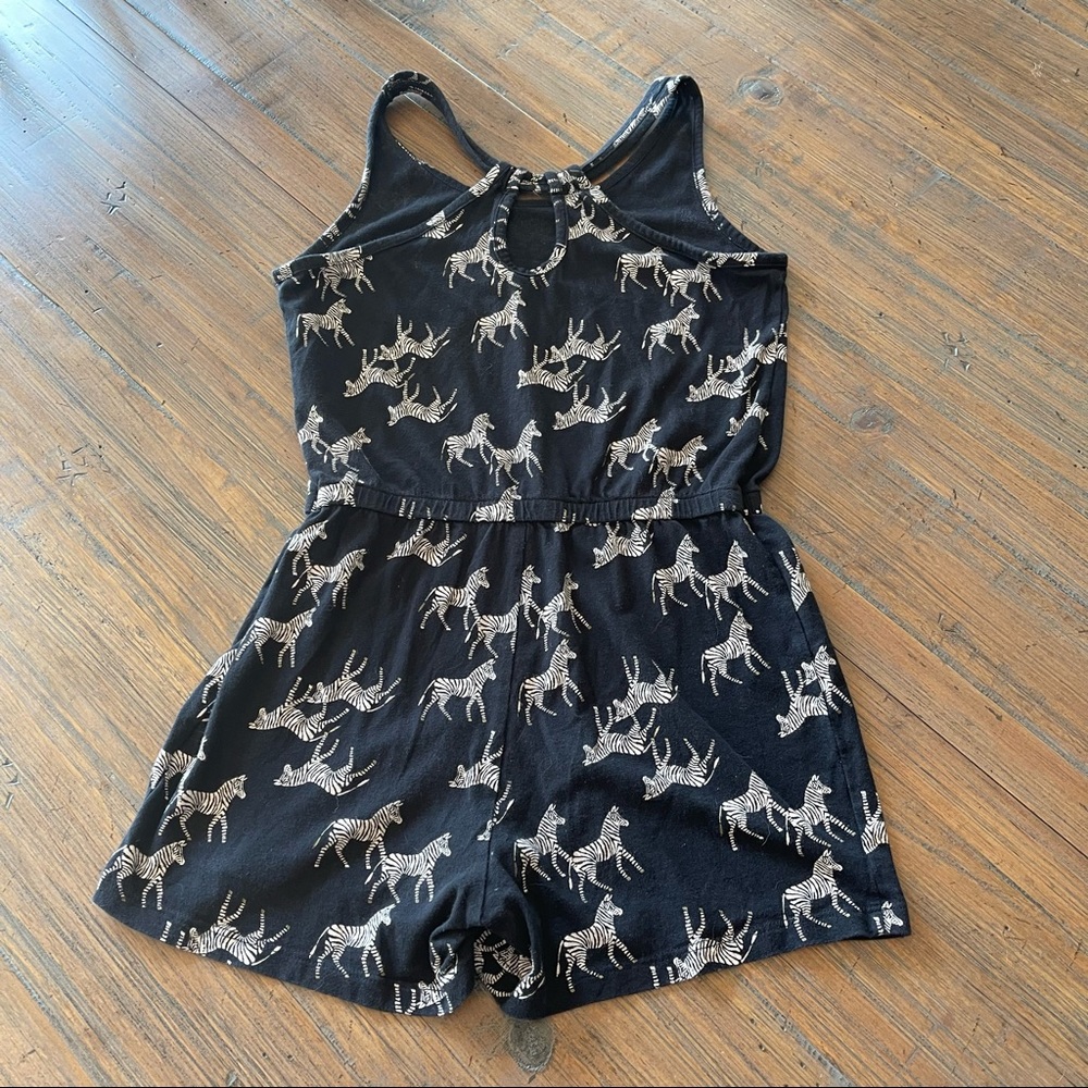 Old Navy size 10-12 shorts romper bundle- solid black & zebra print - Picture 14 of 15